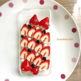 iPhone7&8用-苺のスマホケースの画像