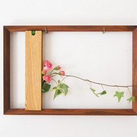 木の花器［フラワーフレーム］ウォルナット（長方形）の画像