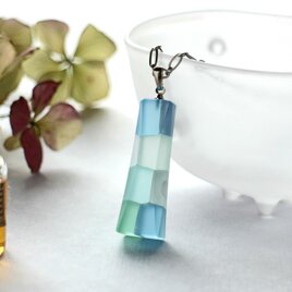 モザイクガラスのアクセサリー