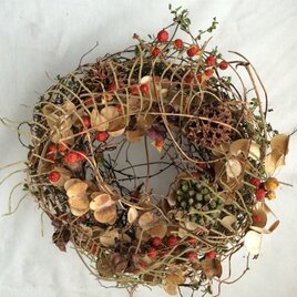 山芋のツル、ツルウメモドキ リース