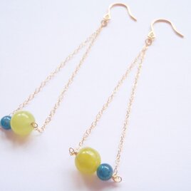 サーペンチンとアパタイトのブランコピアス