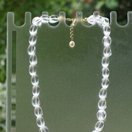 水晶のネックレス（ツイスト）の画像
