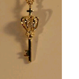 crown & keyの画像