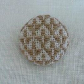 こぎん刺し　ブローチ（直径 3.0cm）