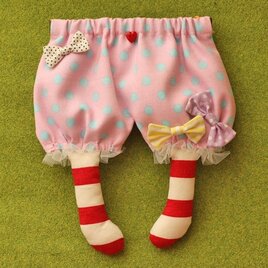 おぱんつバネポーチ　ピンクパンツ赤しま靴下