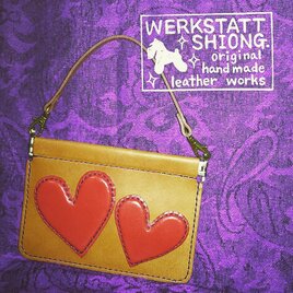 余り実用的とは言えない☆本革☆14ｃｍバネポーチ