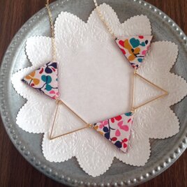 さんかくフープネックレス