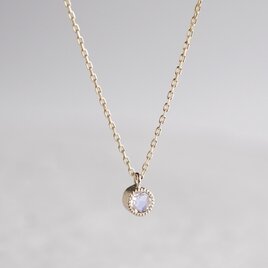 K10 Moonstone birthstone necklace [P033K10RM]の画像