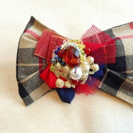 アシメトリーリボンのチェック柄コサージュ