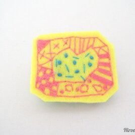 #イロカラ刺繍ブローチ ISB007