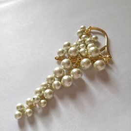 コットンパールのデザインイヤーフック　左耳用　ミントグリーン