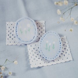 優しい花 青いお花畑 ブローチ