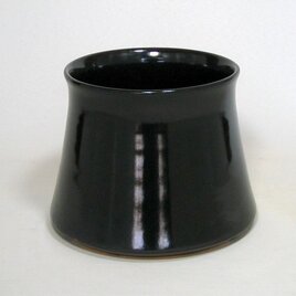 黒釉　フジツボ形植木鉢の画像