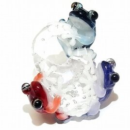 楽し ペンダント トップ 【 kengtaro / ケンタロー 】 楽しそうに集まる三匹の蛙 ボロシリケイトガラスの画像