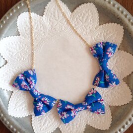 りぼんのネックレス