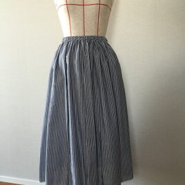 裾パイピングの12枚ハギスカートの画像