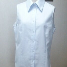 ブラウス　ノースリーブ（ライトブルー）