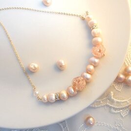 淡水パールとミニローズのクリームネックレス