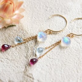 レインボームーンストーンとロードライトガーネットのピアス