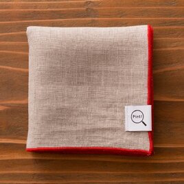 【再入荷】オーガニックリネンハンカチ（生成り地×レッド）の画像
