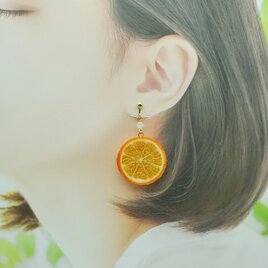 リアルなフルーツイヤリング　オレンジ両面小の画像