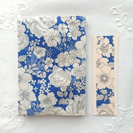 リバティプリント 文庫用（Amelie's Rose & Garden B）