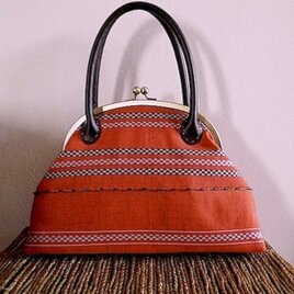 小付き縞柄・半幅帯・ビーズライン入りがま口バッグ