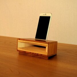ホーン型　iphone　スタンドの画像
