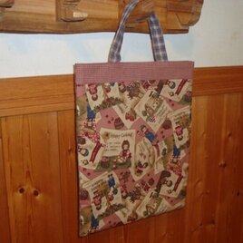 綿生地であしらえたシンプルバッグ、現品のみです！