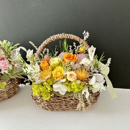 ご結婚お祝いや母の日プレゼント♡ローズバスケットアレンジ（受注制作）の画像