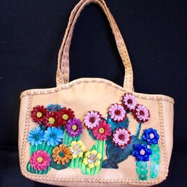 満開のサボテンのヌメ革ショルダーバッグ