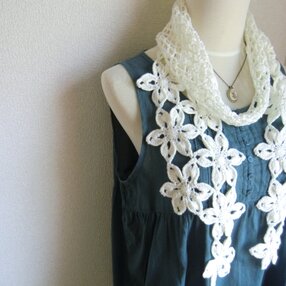 リネン　麻　お花のストール（オフホワイト）