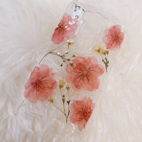 【全機種対応】桜とかすみ草の押し花スマホカバー♡iPhoneもAndroidも