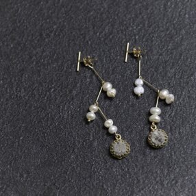 樹氷(淡水パール/14kgf)【ピアス/イヤリング】