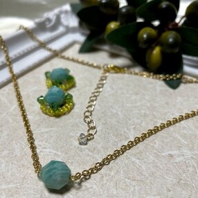 グリーンクォーツ ネックレス」の検索結果 - アクセサリーの