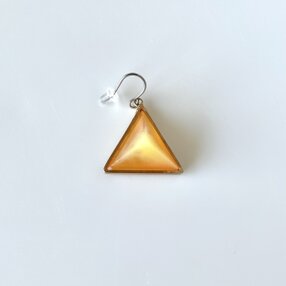 片耳三角オレンジ・イエロー　イヤリングorピアス