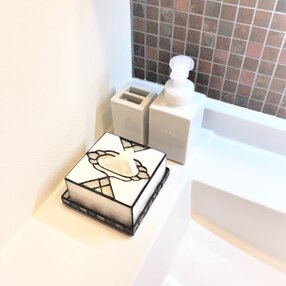 ガラスのティッシュケース
