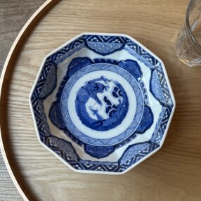 江戸時代？　小皿　骨董品 春の大江戸骨董市💐☘️ ヨーロッパアンティークから北欧雑貨