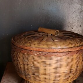 №025 蓋付き竹籠/編籠/収納籠/古道具/古雑貨/インテリア/アンティーク