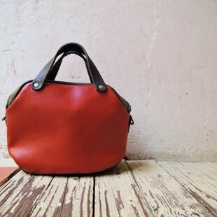 ORZO】ベルト付 神戸 2wayミニボストンショルダーBAG レッド×ネイビー