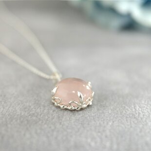＜受注制作＞花のピアス　パール　スピネル　シルバー　0336 受注制作＞花のピアス パール スピネル シルバー 0336 | iichi