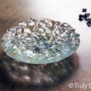 レインボーガーネット 原石 13ct trg231 | iichi 日々の暮らしを