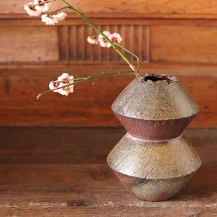耳付き小壺の一輪挿し｜焼締｜信楽焼｜ミニ花入 | iichi 日々の暮らし