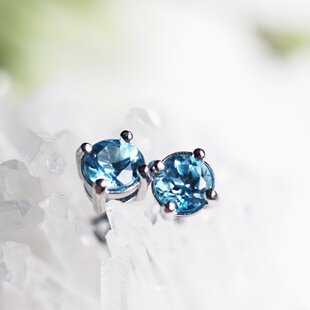 shell stone earring：天然石プレナイト マザーオブパール アメジスト 
