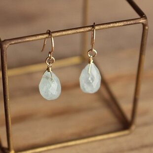 古布リメイク昭和の雪花絞りからエプロンドレス 驚きの価格が実現！ 古布リメイク昭和の雪花絞りからエプロン