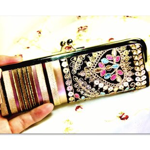手刺繍のがま口『鳥と草花』財布・ポーチ【受注生産】 | iichi 日々の
