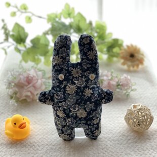 ベージュのウサギぬいぐるみ 手作りキット | iichi 日々の暮らしを