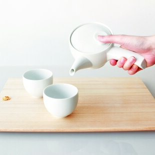 ティータイムに大活躍 楢の木のトレイ（L）