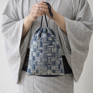 リバティワイルドフラワーの巾着袋 | iichi 日々の暮らしを心地よく