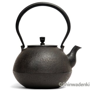 南部鉄器 鉄瓶 岩戸賢一郎作 平丸小桜1.2L 内面漆焼付・酸化被膜